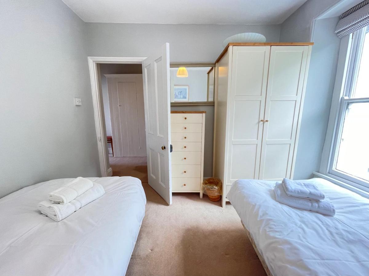 37 Trenwith Place, Charming Family Home & Garden! St Ives Екстериор снимка